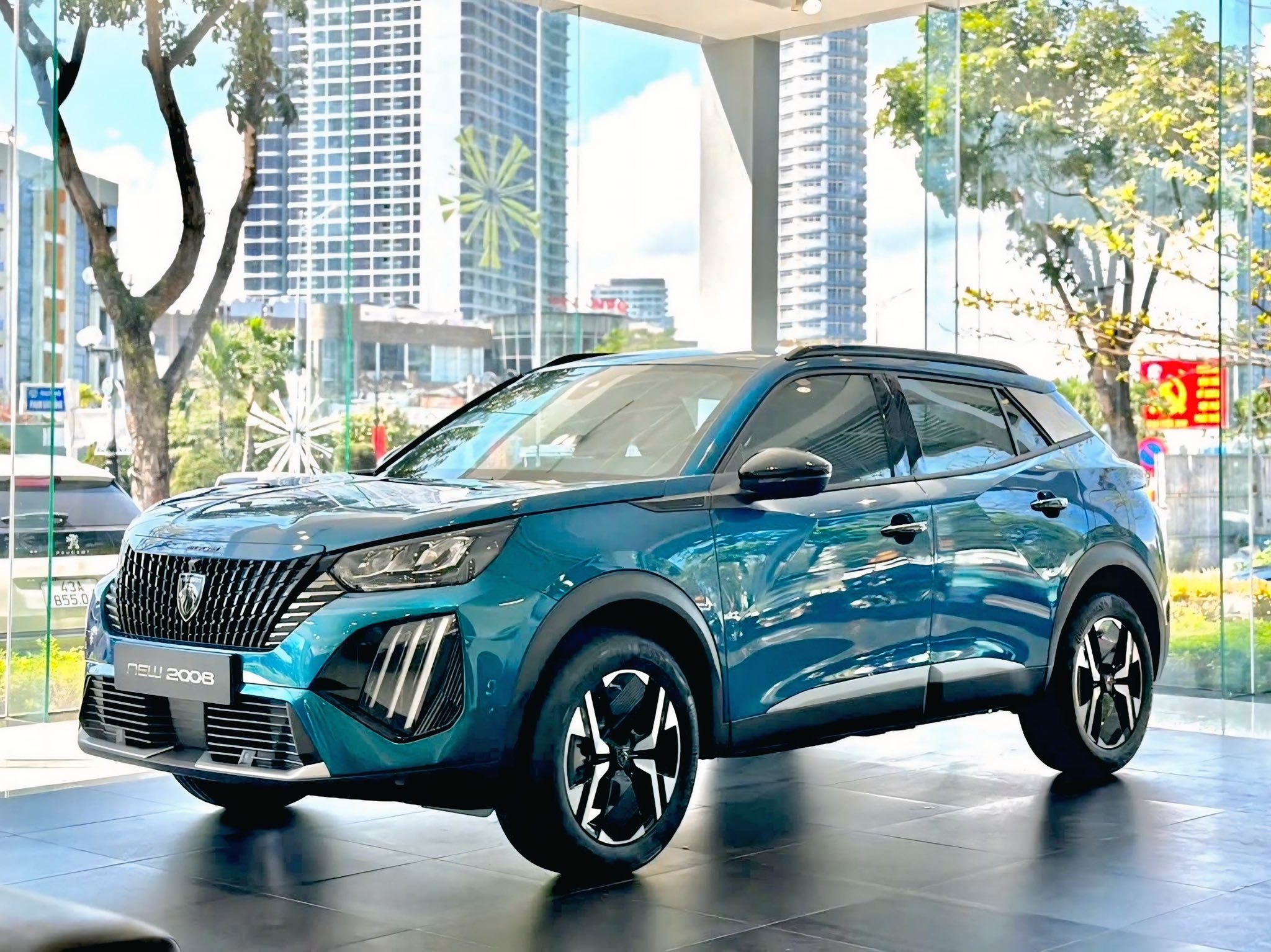 New Peugeot 2008 Iconic