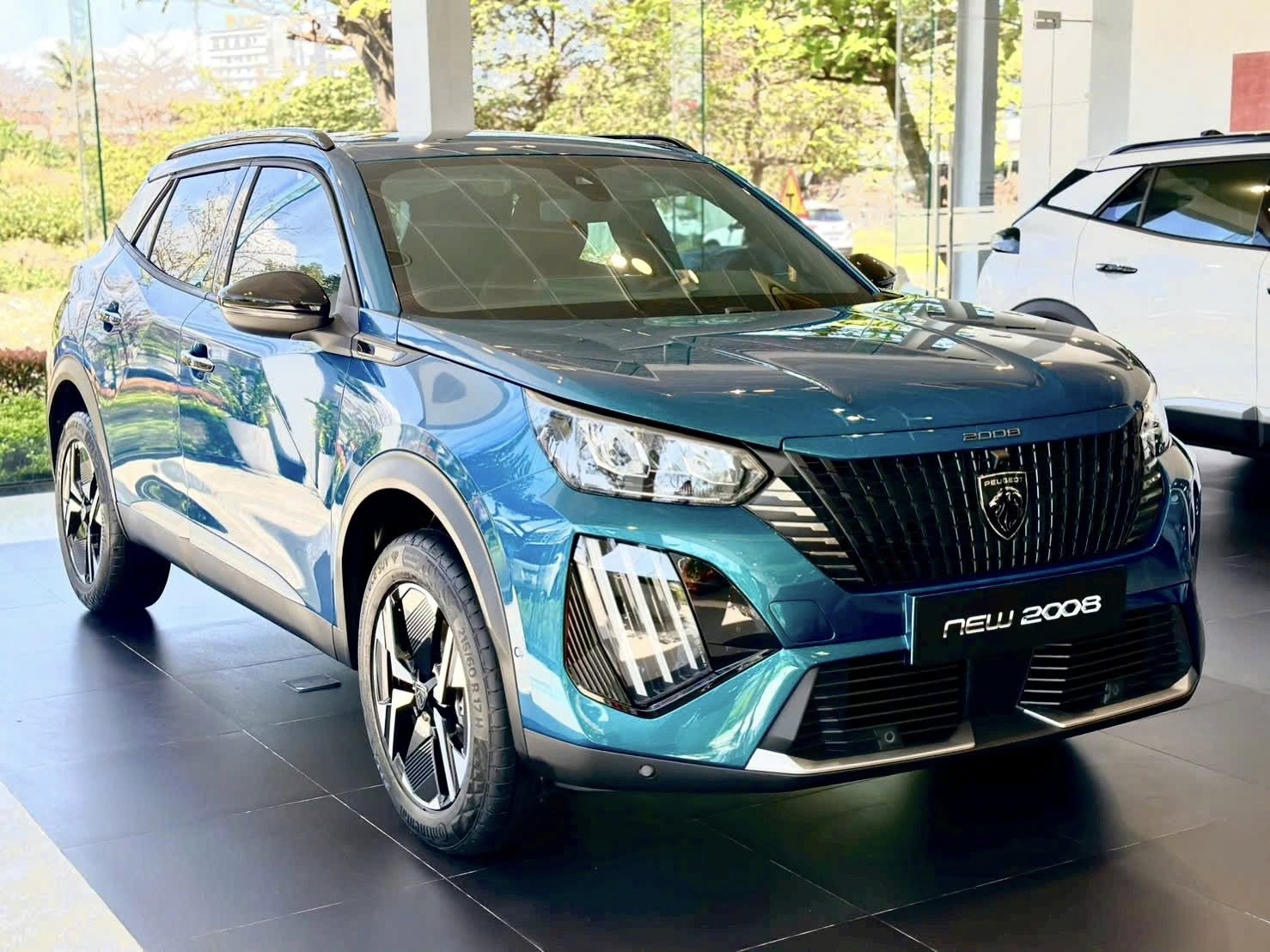 New Peugeot 2008 Iconic